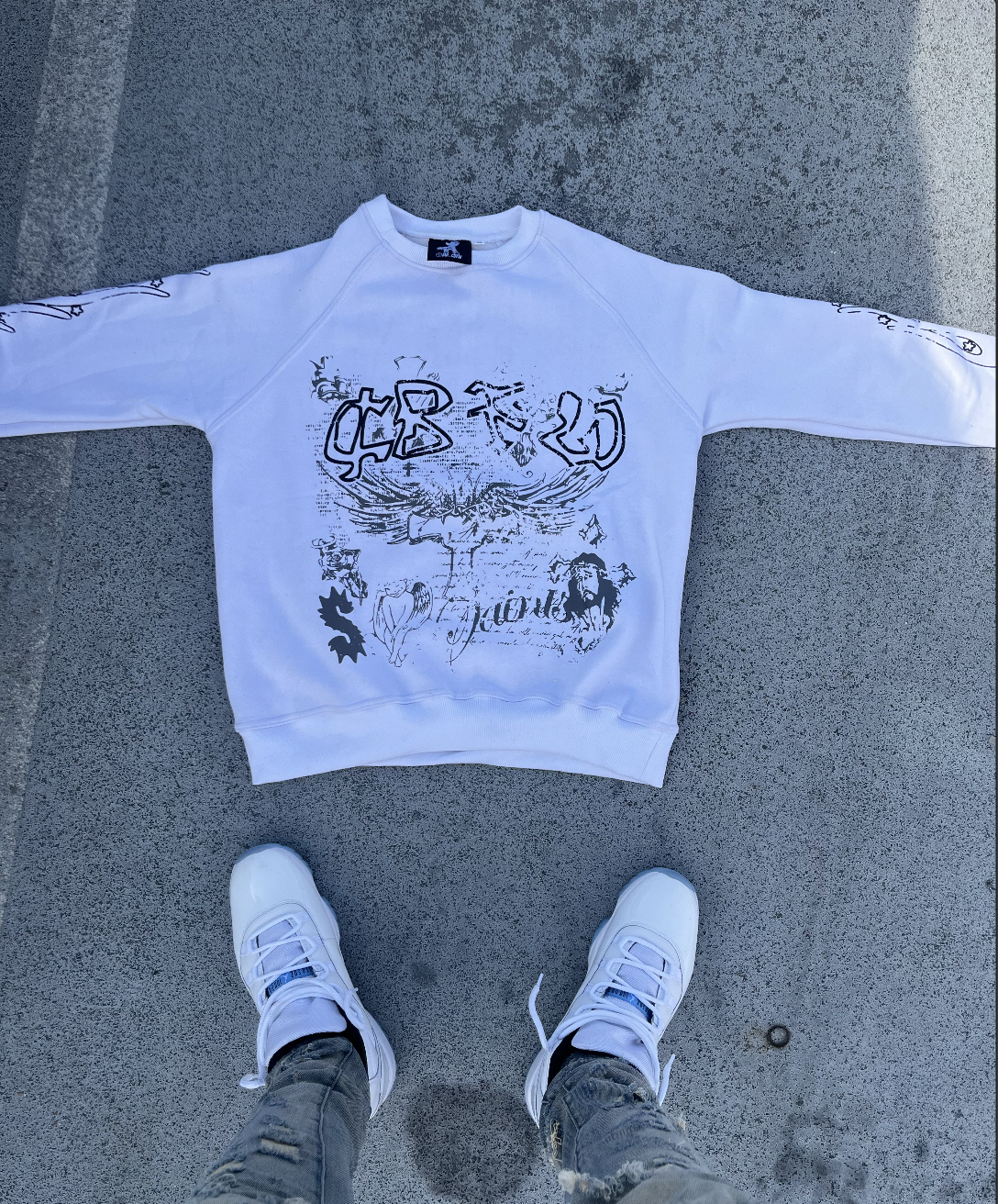 CBFW WHITE LONG SLEEVE